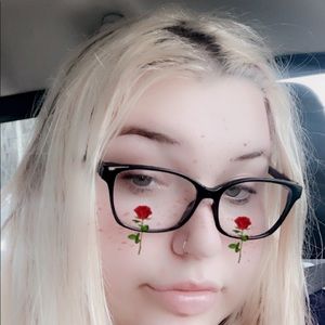 Meet your Posher, Maddy